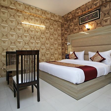 Airport Hotel Hsp 뉴델리 외부 사진