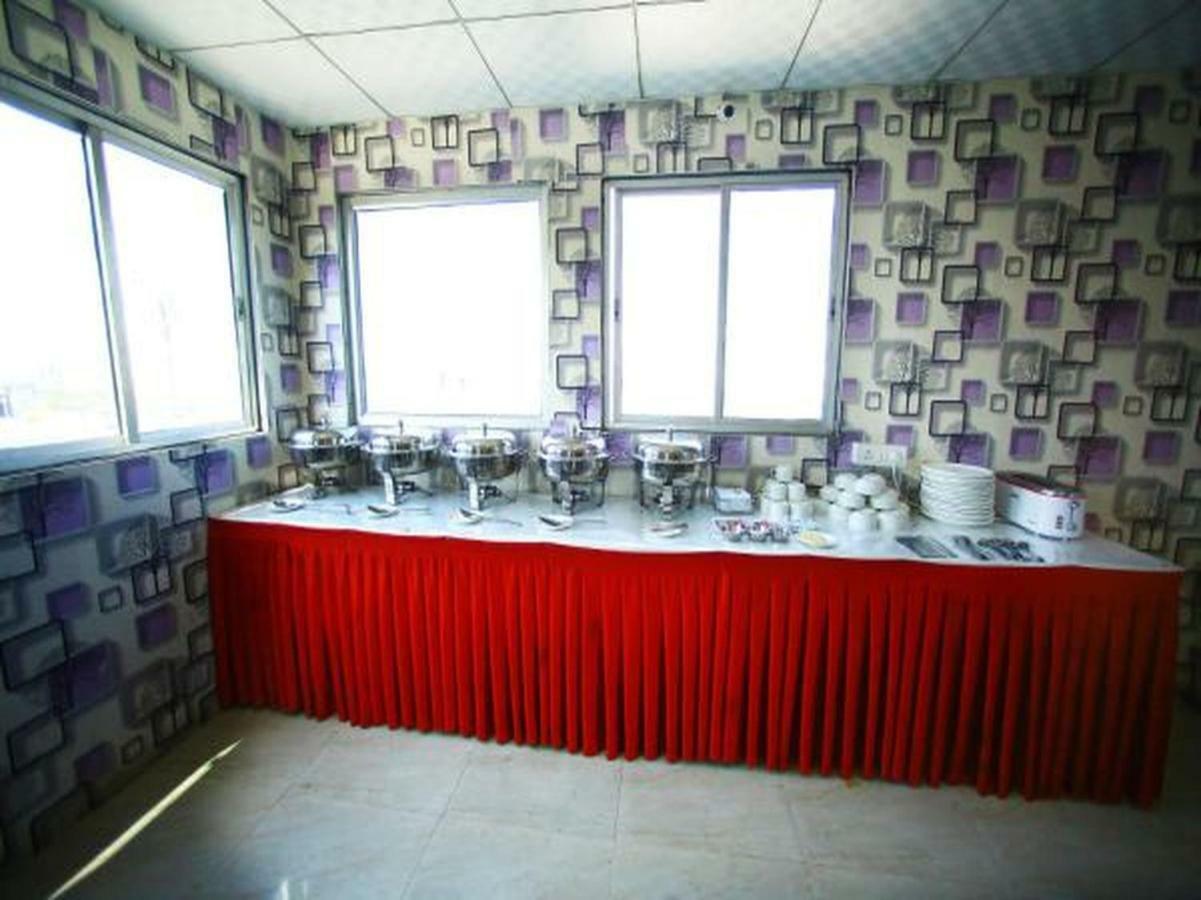 Airport Hotel Hsp 뉴델리 외부 사진