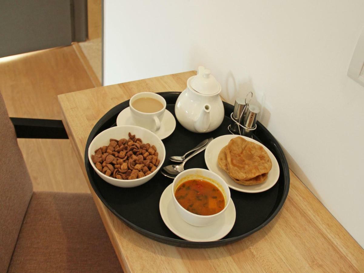 Airport Hotel Hsp 뉴델리 외부 사진